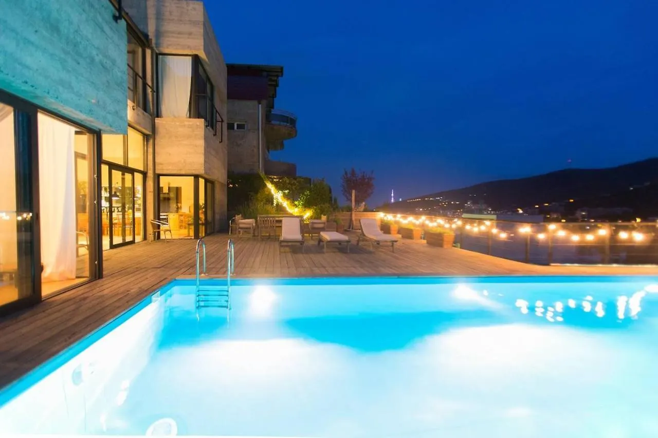 Sunny House With Swimming Pool contacts