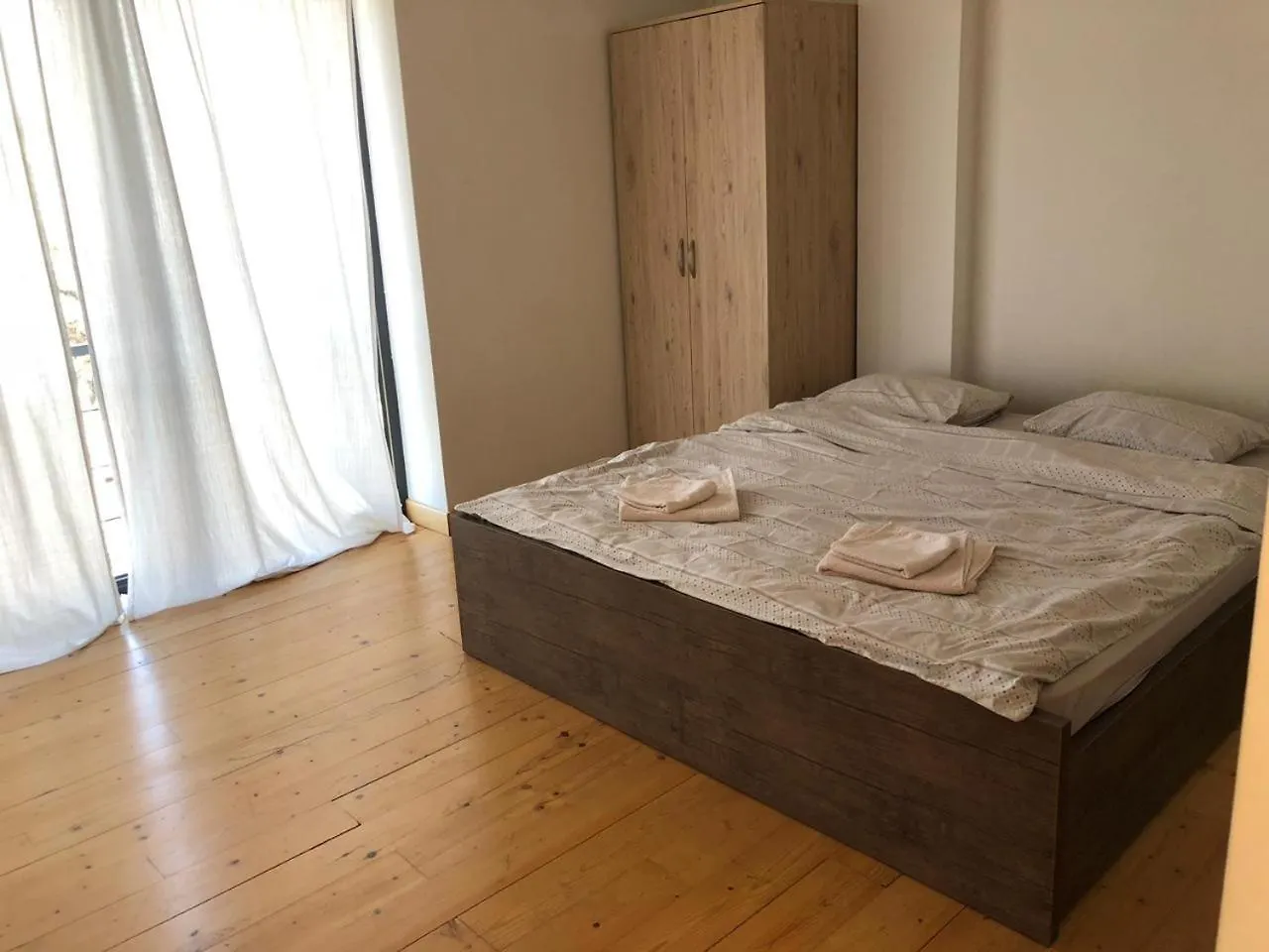 Sunny House With Swimming Pool Villa Tbilisi